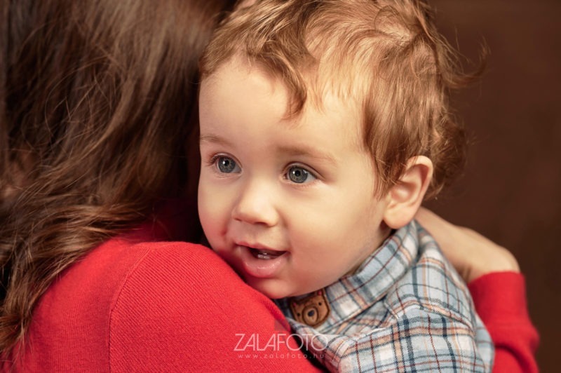 Műtermi gyerekfotózás - ZalaFoto