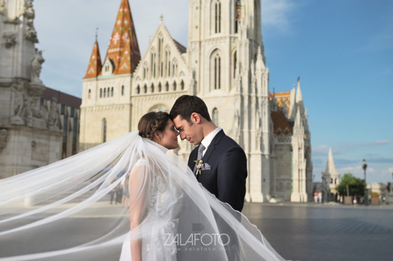 Esküvői fotó - kreatív fotózás - Budapest - Mátyás Tempolom - ZalaFoto
