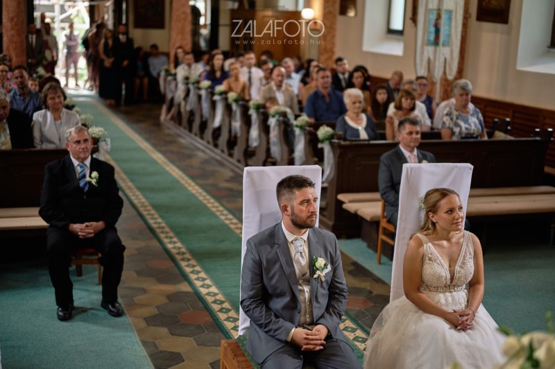 Esküvői fotó - templomi szertartás - ZalaFoto